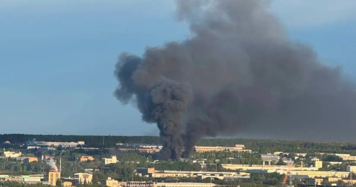 Ukraiņu droni trāpījuši militārajām rūpnīcām Piemaskavā un Tulā