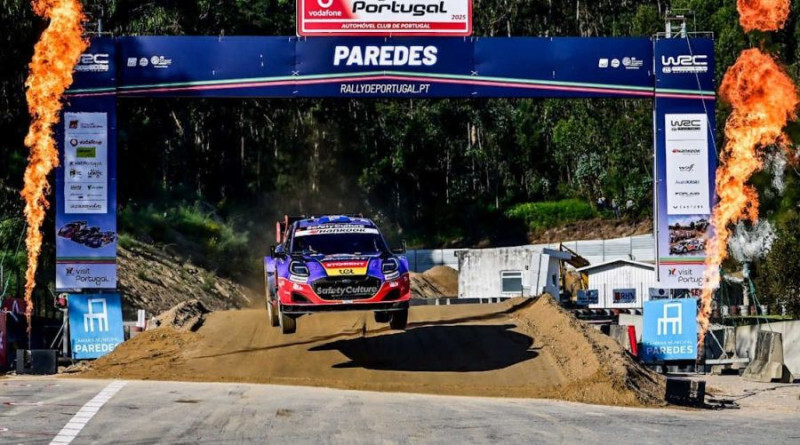 Seska ekipāžai Portugālē ātrākais laiks WRC piektā posma treniņbraucienos
