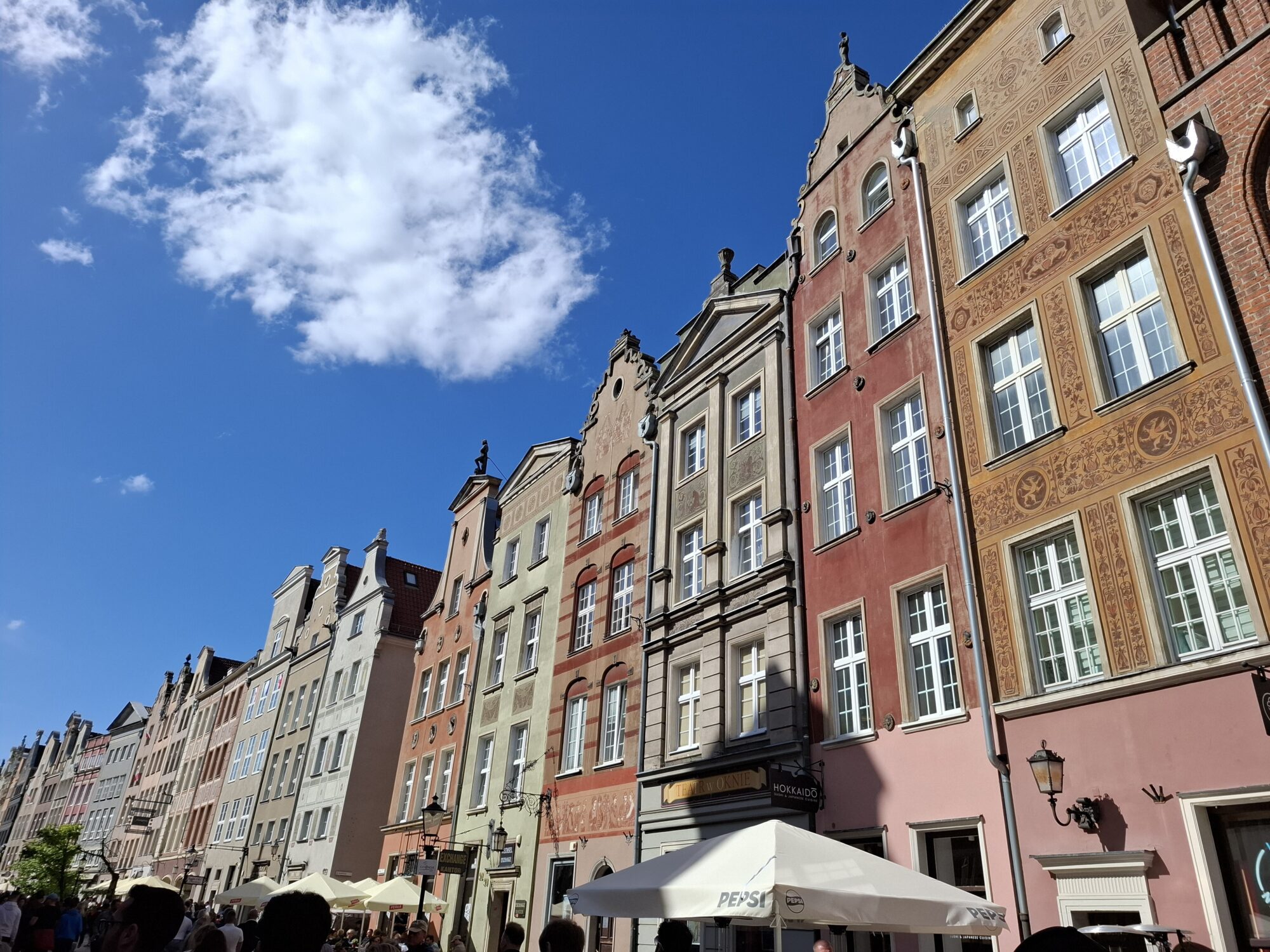 Foto: Ceļojums pa Ziemeļpoliju – karogi, traktori un Gdaņskas šaurie nami