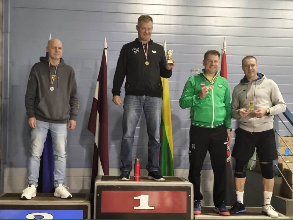 Liepājniekiem panākumi Baltijas veterānu galda tenisa čempionātā