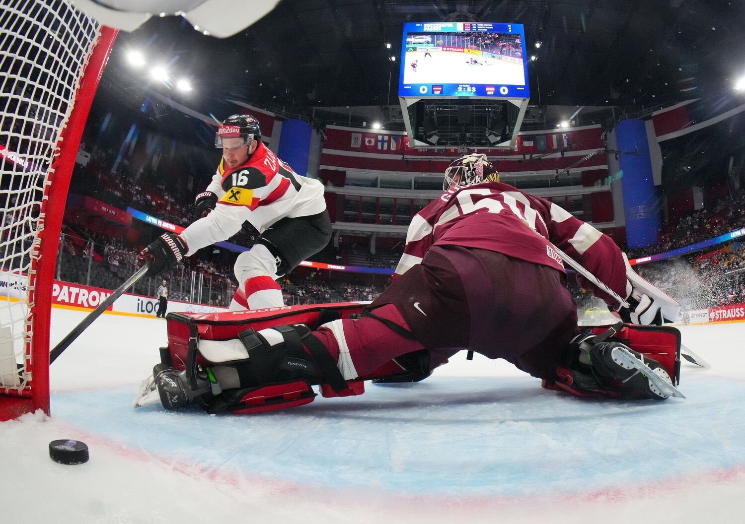Video: Latvijas hokejisti zaudē Austrijai un neiekļūst pasaules čempionāta ceturtdaļfinālā