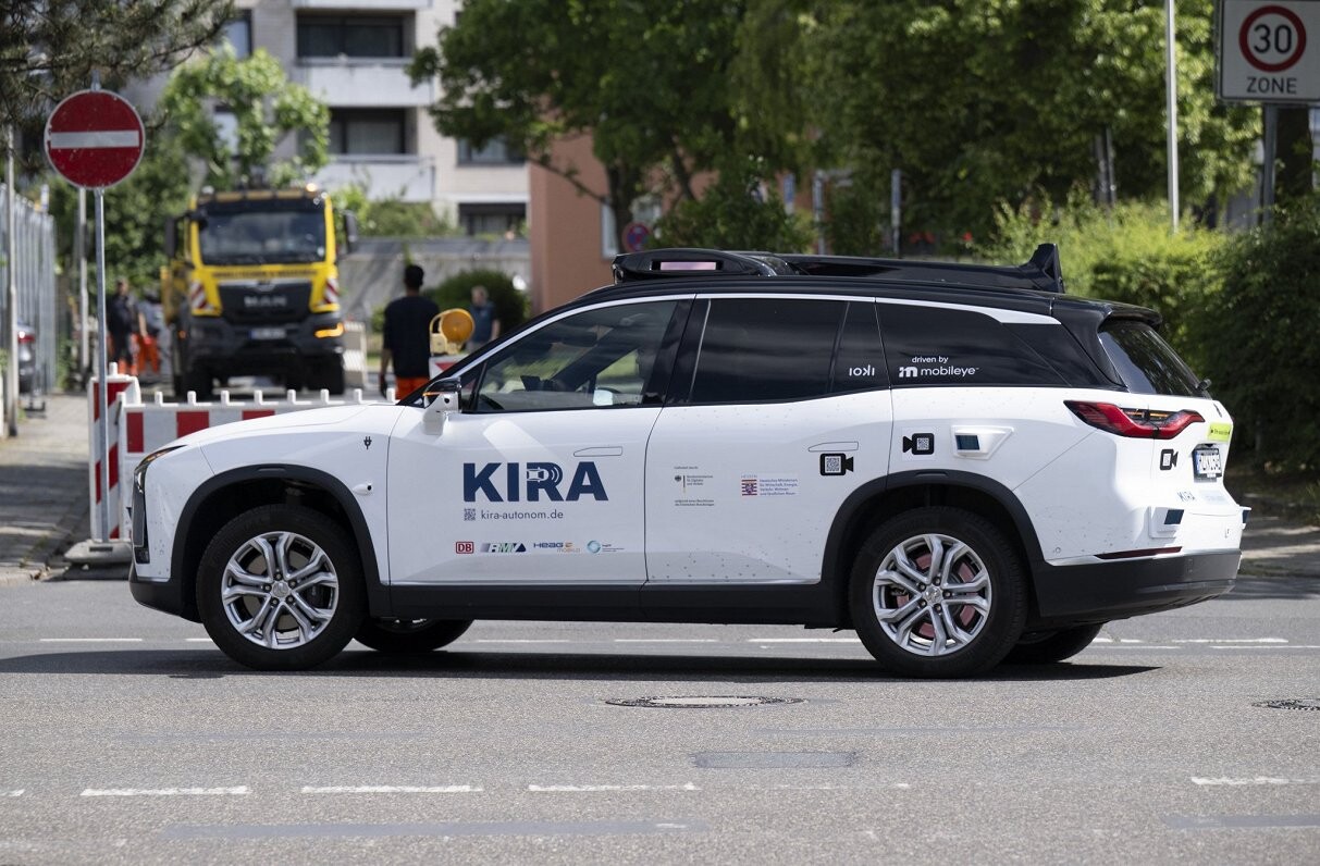 Vācijā sabiedriskajā transportā pirmo reizi tiks izmantotas pašbraucošās automašīnas