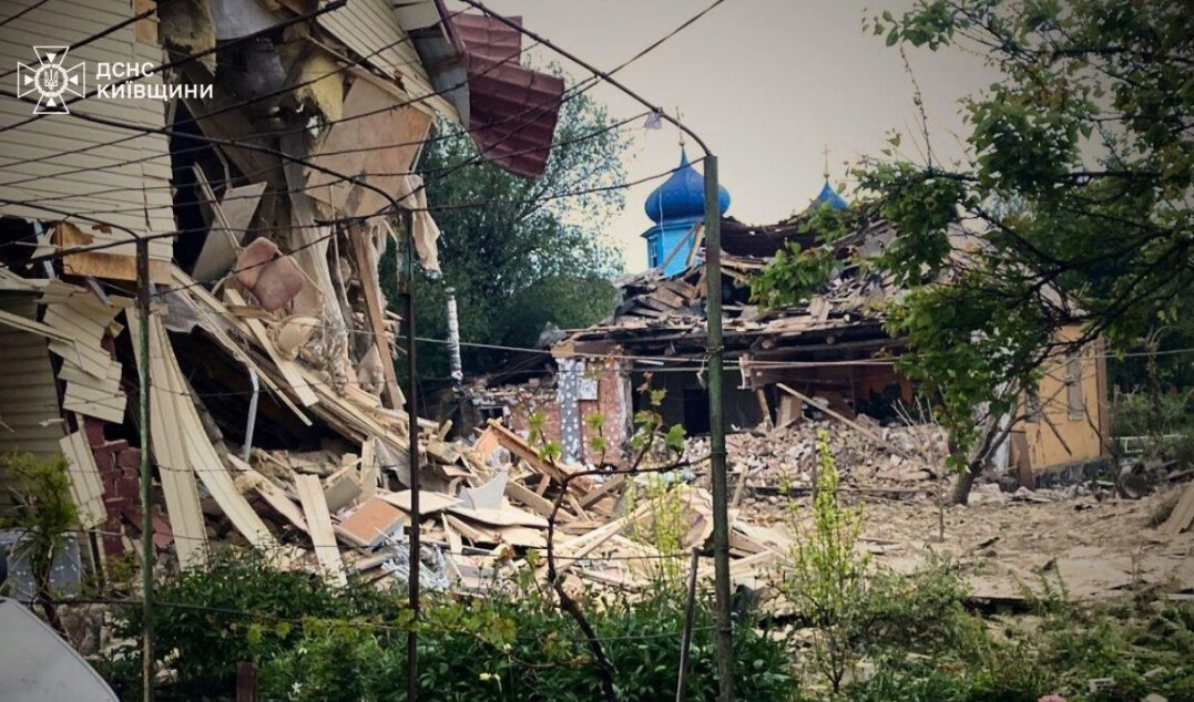 Krievijas dronu uzbrukumā Kijivas apgabalā nogalināta sieviete