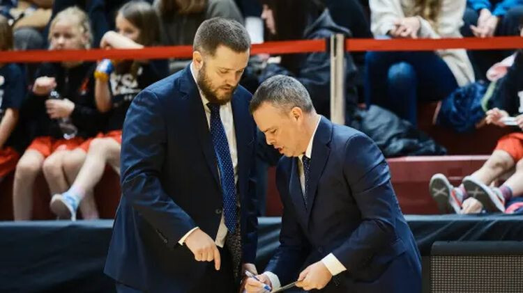 Latvijas U-20 sieviešu basketbola izlasi vadīs Kaspars Mājenieks