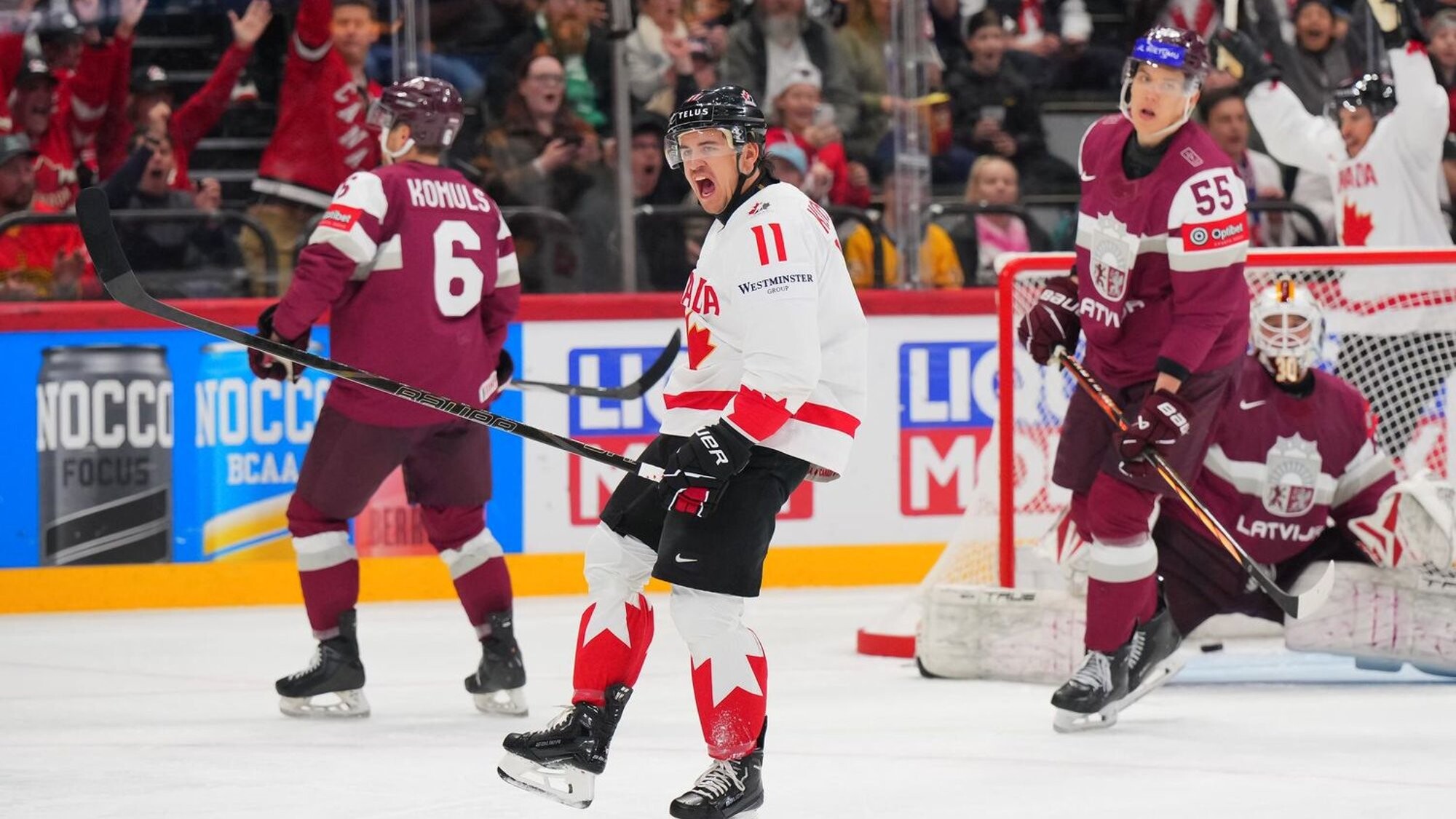 Video: Latvijas hokejisti pasaules čempionāta otrajā mačā zaudē kanādiešiem