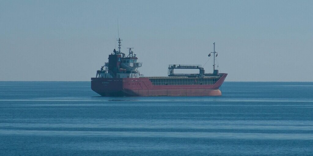Irāna Hormuzā sagrābusi naftas tankkuģi
