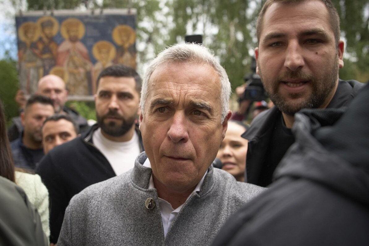Džordžesku paziņo par aiziešanu no Rumānijas politikas
