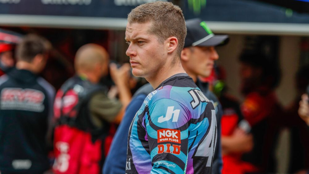 Jonass MXGP posmā Francijā startējis ar slimības sekām
