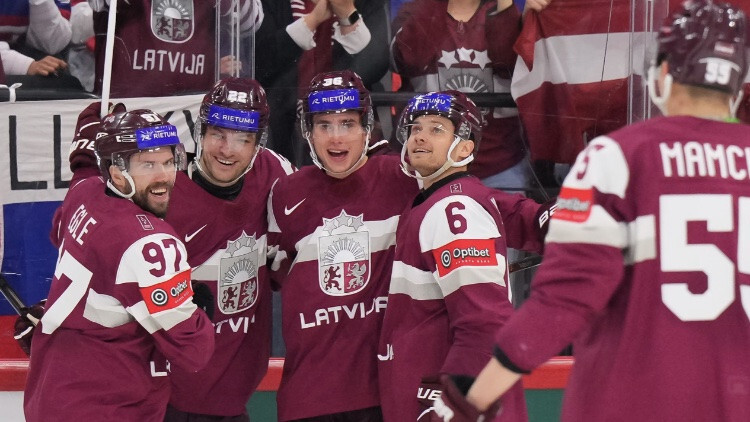 Latvijas hokejistiem pasaules čempionātā cīņā par iekļūšanu ceturtdaļfinālā izšķirošais mačs ar Austriju