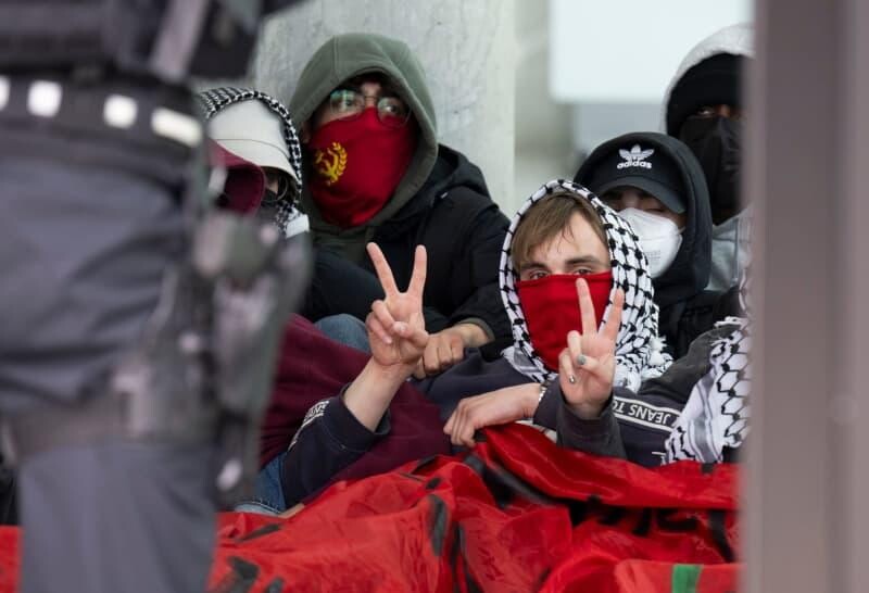 Palestīniešu atbalstītāji nobloķē “Frankfurter Allgemeine Zeitung” ēku