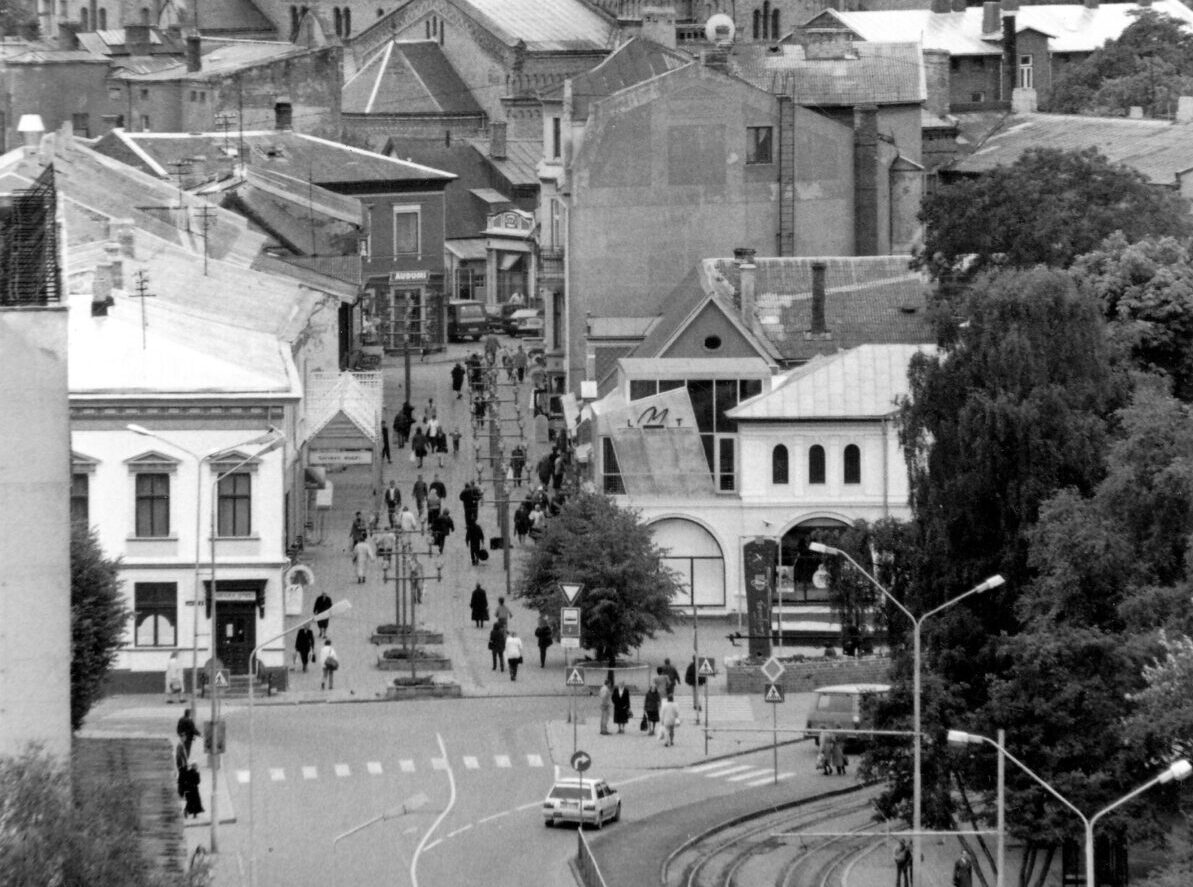 Liepājas melnais gads: Noziedzība, haoss un izdzīvošana 1994. gadā