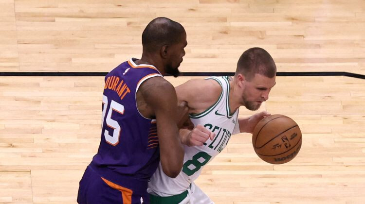 Medijs: “Suns” veikusi izpēti iespējamam maiņas darījumam ar Porziņģa dalību