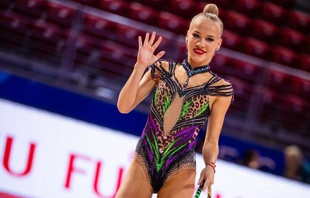 Adriana Rone Latvijas izlases sastāvā startē Jauniešu pasaules čempionātā mākslas vingrošanā