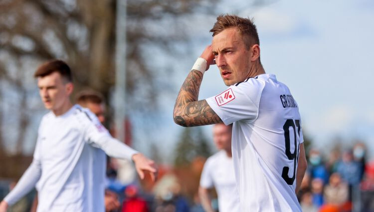 “Grobiņai” pievienojas izlasē vienu spēli aizvadījušais Grjaznovs