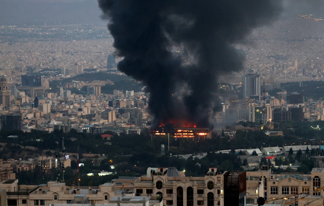 Izraēla devusi triecienus militāriem mērķiem Irānas rietumos