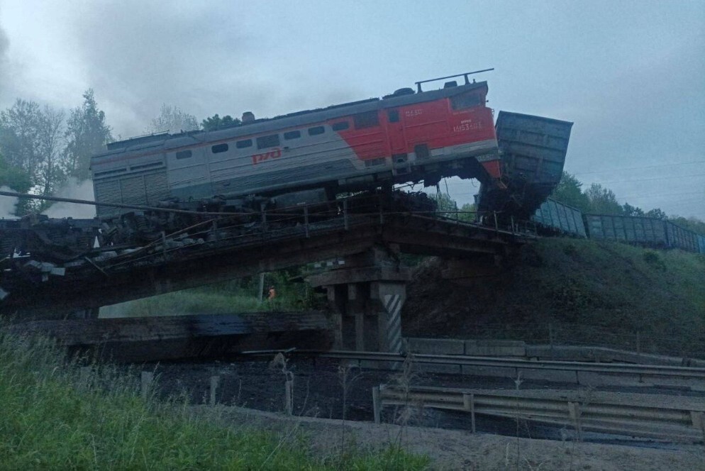 Krievijā sabrukuši divi tilti; septiņi bojāgājušie
