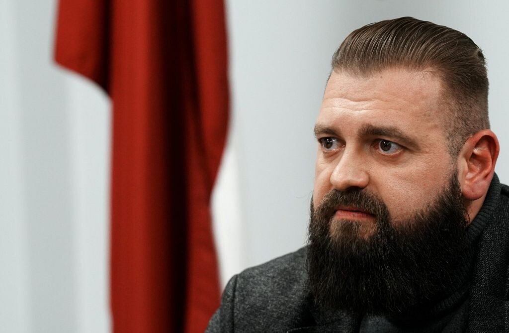 Bērziņa atstādinās VDAA vadītāju Liopu