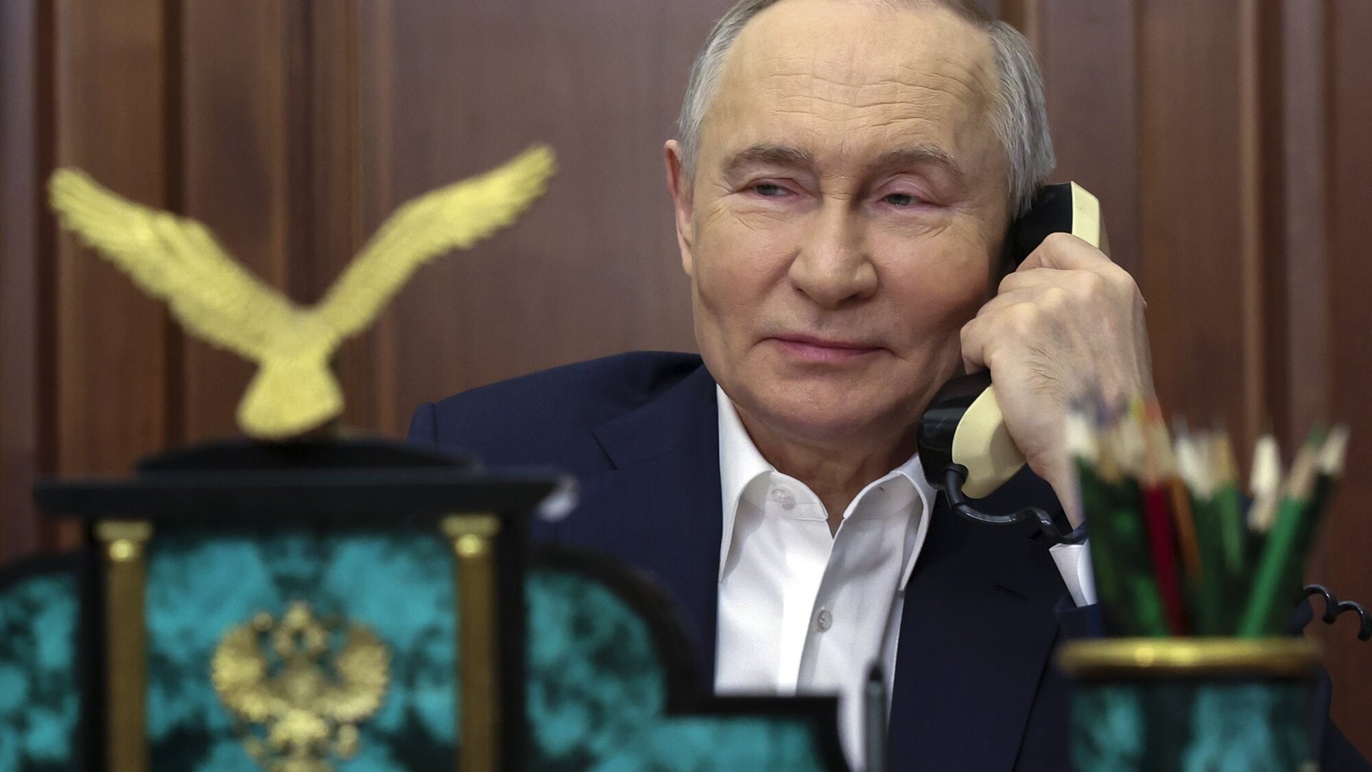 Sākusies kārtējā Trampa telefonsaruna ar Putinu