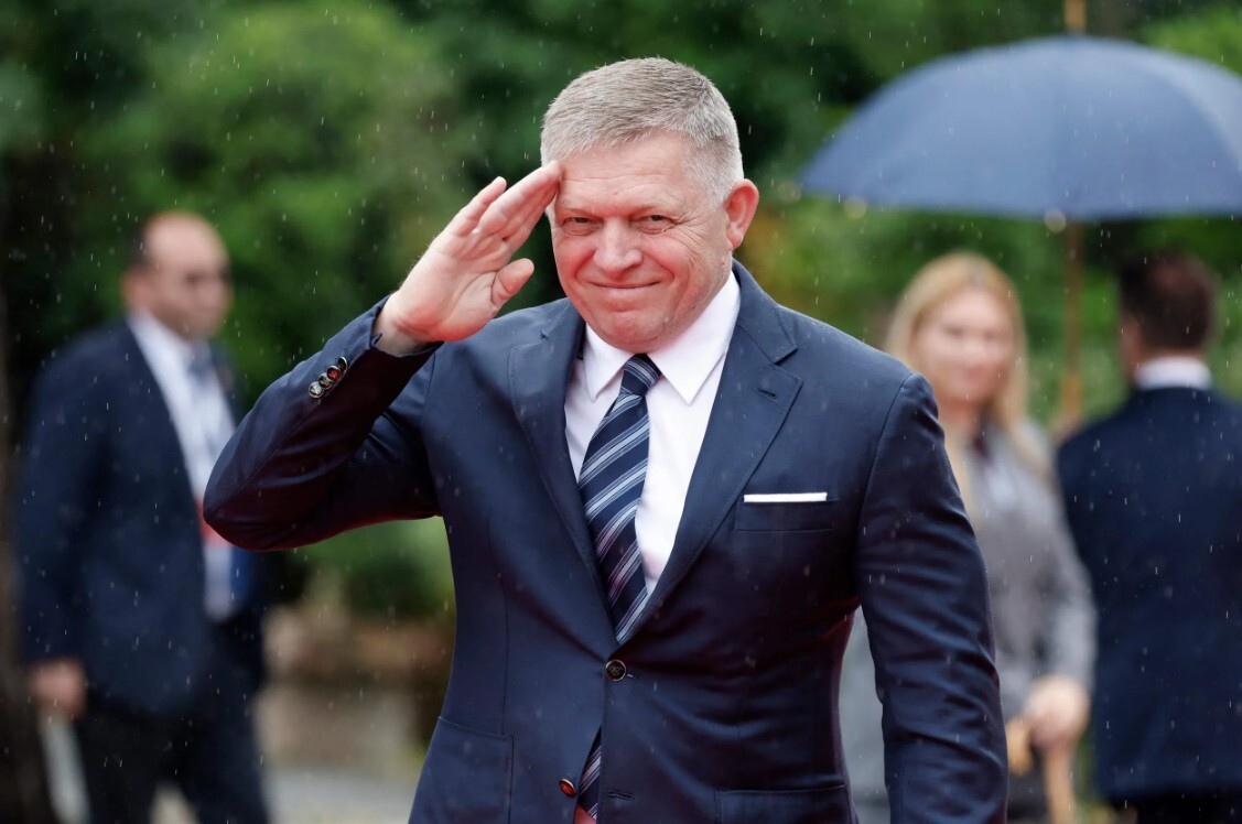 Fico draud bloķēt ES sankcijas pret Krieviju