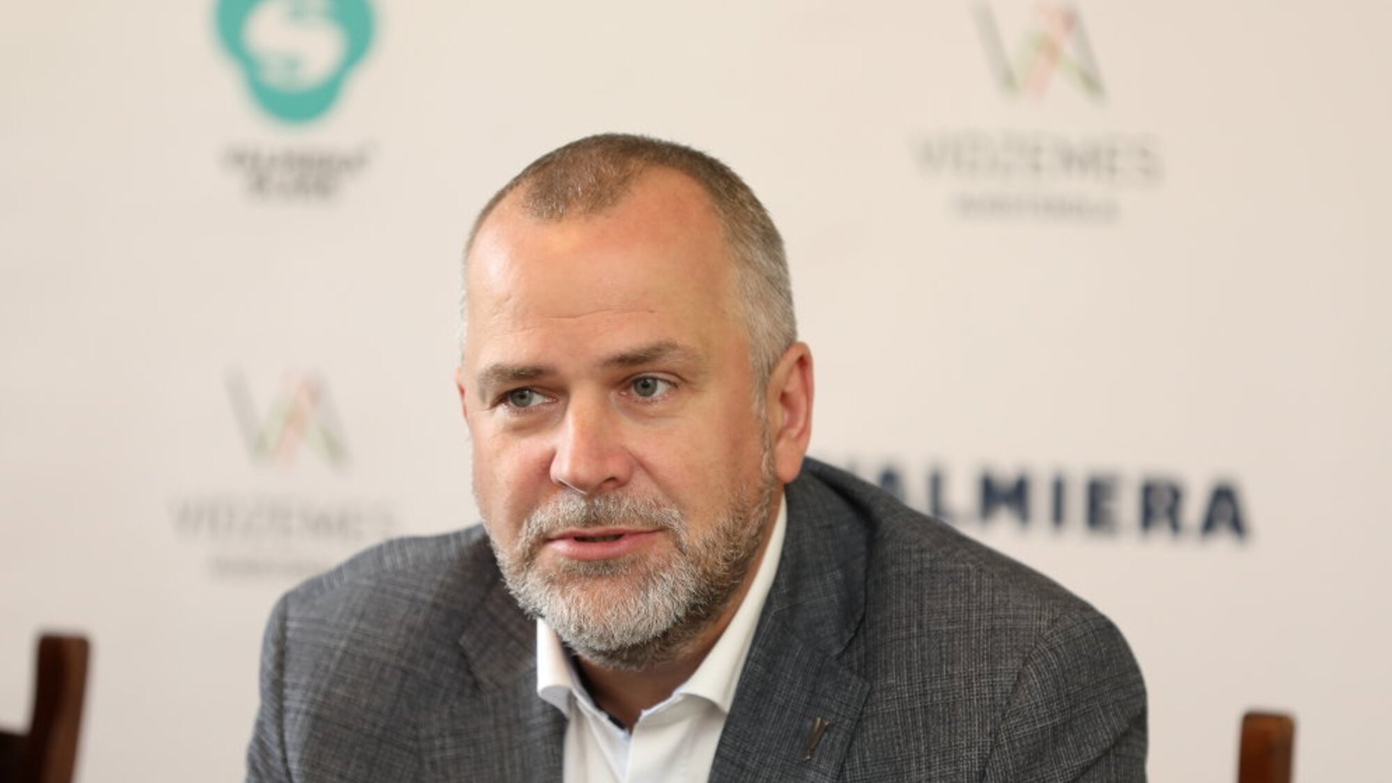 Par Valmieras novada domes priekšsēdētāju vienbalsīgi atkārtoti ievēlē Baiku
