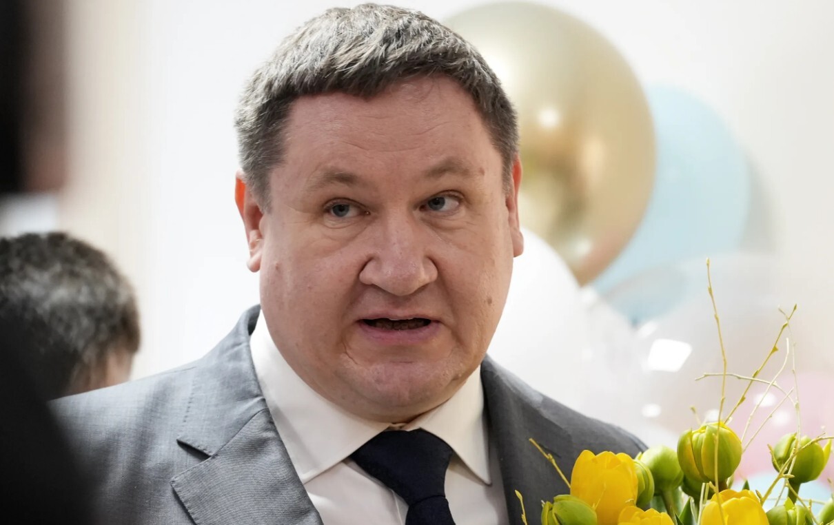 Pagājušajā naktī Ukrainā apšaudes laikā ievainots Ogres novada mērs Helmanis