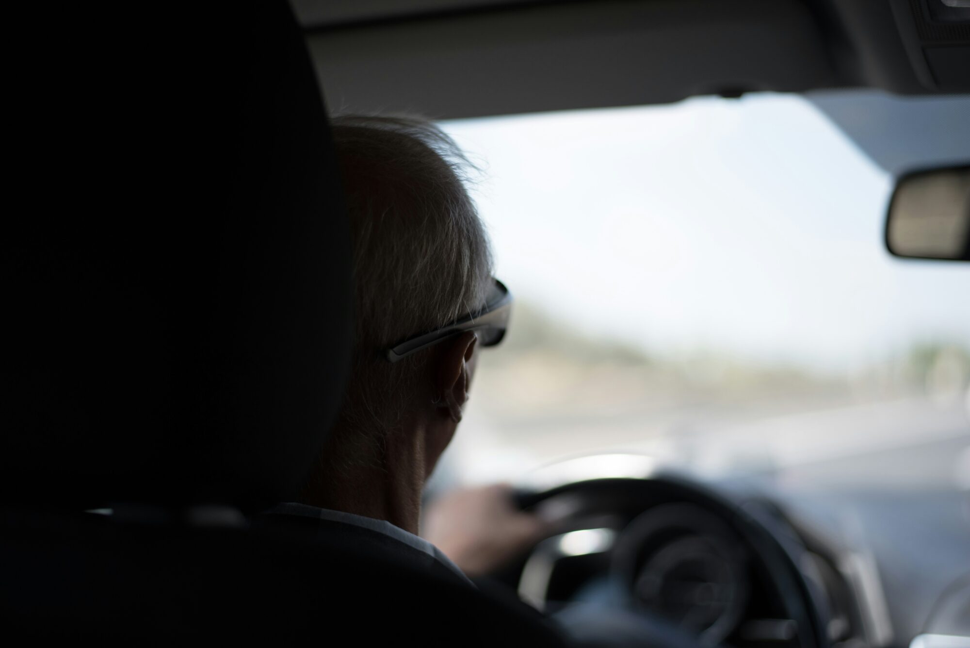 Patlaban nav plānots palielināt veselības pārbaužu biežumu vecāka gadagājuma transportlīdzekļa vadītājiem