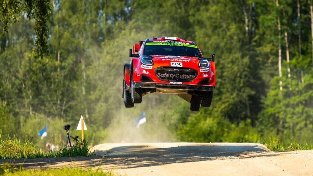 Video: Seska ekipāža Igaunijas rallijā pēc pirmās pilnās dienas kopvērtējumā saglabā devīto pozīciju
