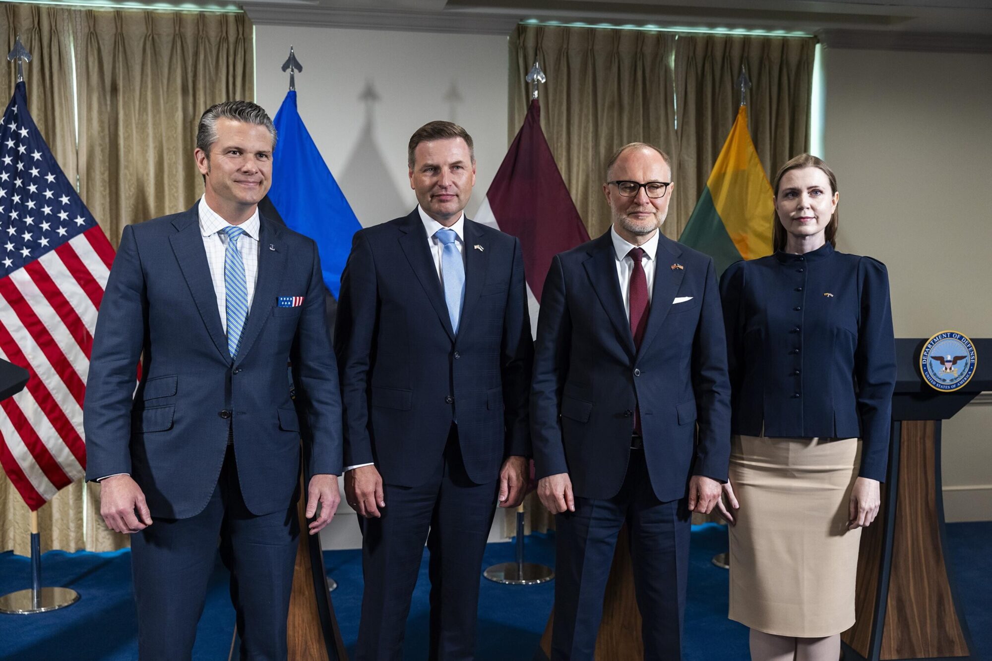 ASV aizsardzības ministrs uzņem Baltijas valstu aizsardzības ministrus