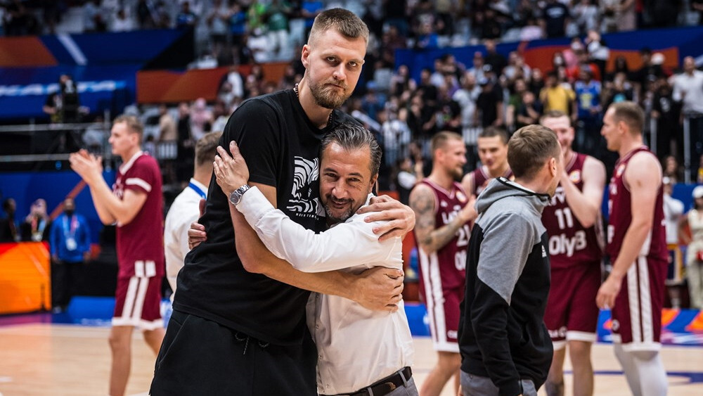 Porziņģis Latvijas basketbola izlasei pievienosies pēc vizītes Atlantas “Hawks” komandā