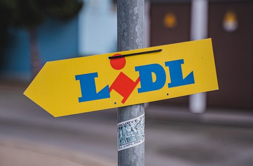 Tiesa liek “Lidl” par maldinošām reklāmām konkurentam Francijā maksāt 43 miljonus eiro