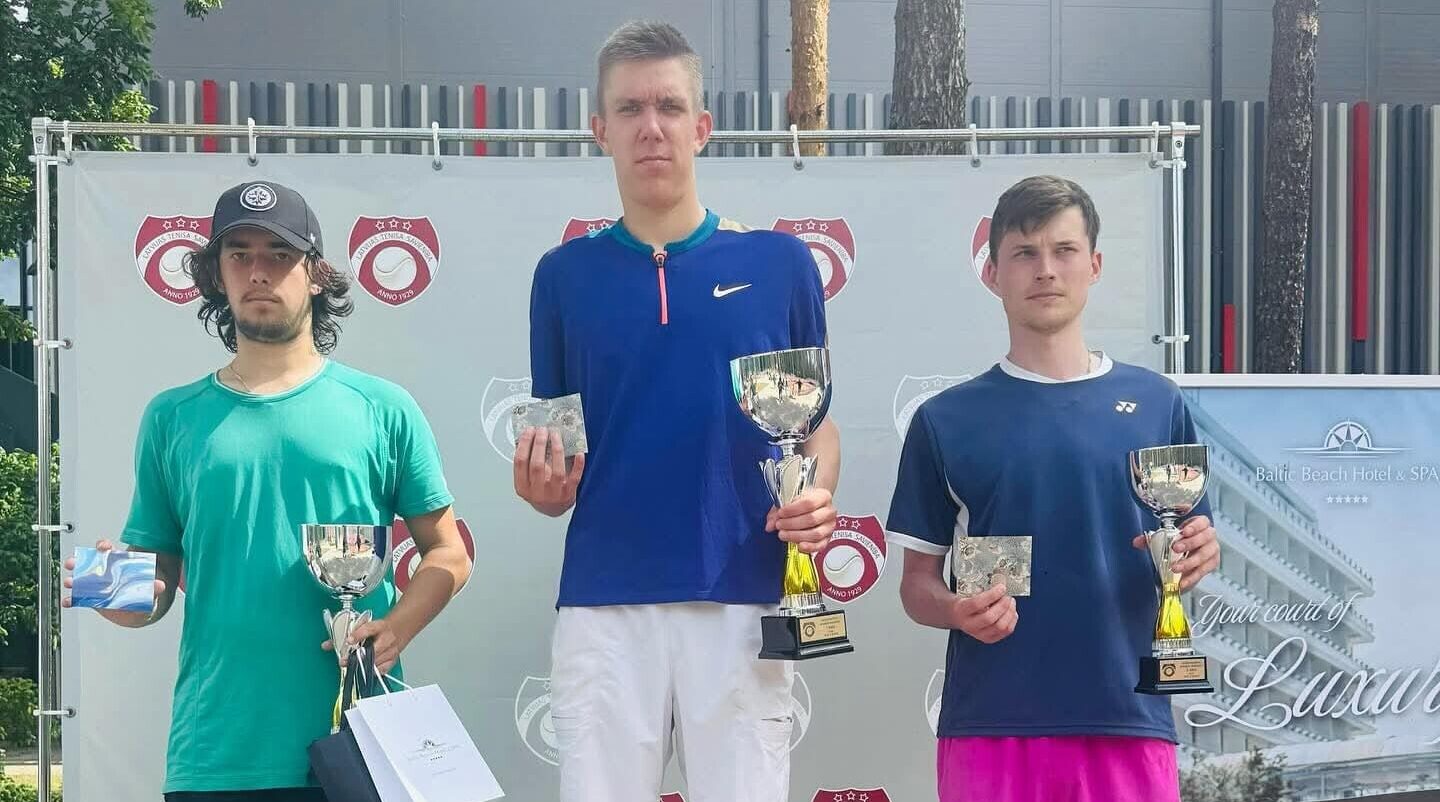 Liepājniekam Dāvim Rolim dubultuzvara un čempiona tituls Latvijas čempionātā pieaugušajiem tenisā, Paulai Gureckai izcīnīta 4. vieta