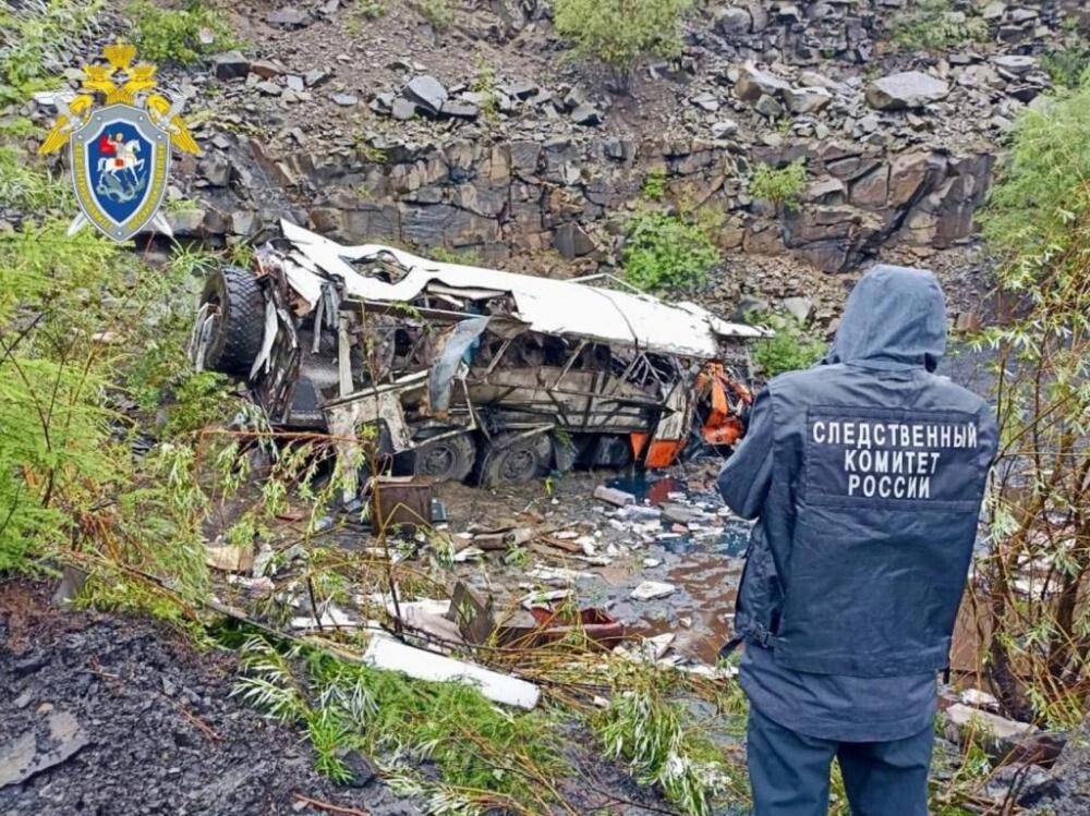 Krievijā autobusa avārijā gājuši bojā 13 cilvēki