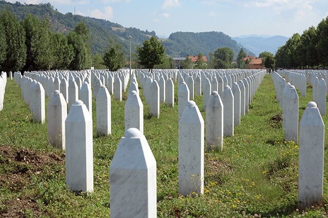 Srebrenicā piemin 1995. gadā sarīkoto genocīdu