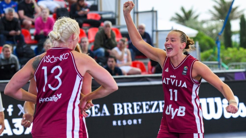 Video: Latvijas 3×3 basketbolistes Pasaules sērijas turnīru Francijā sāk ar neveiksmi