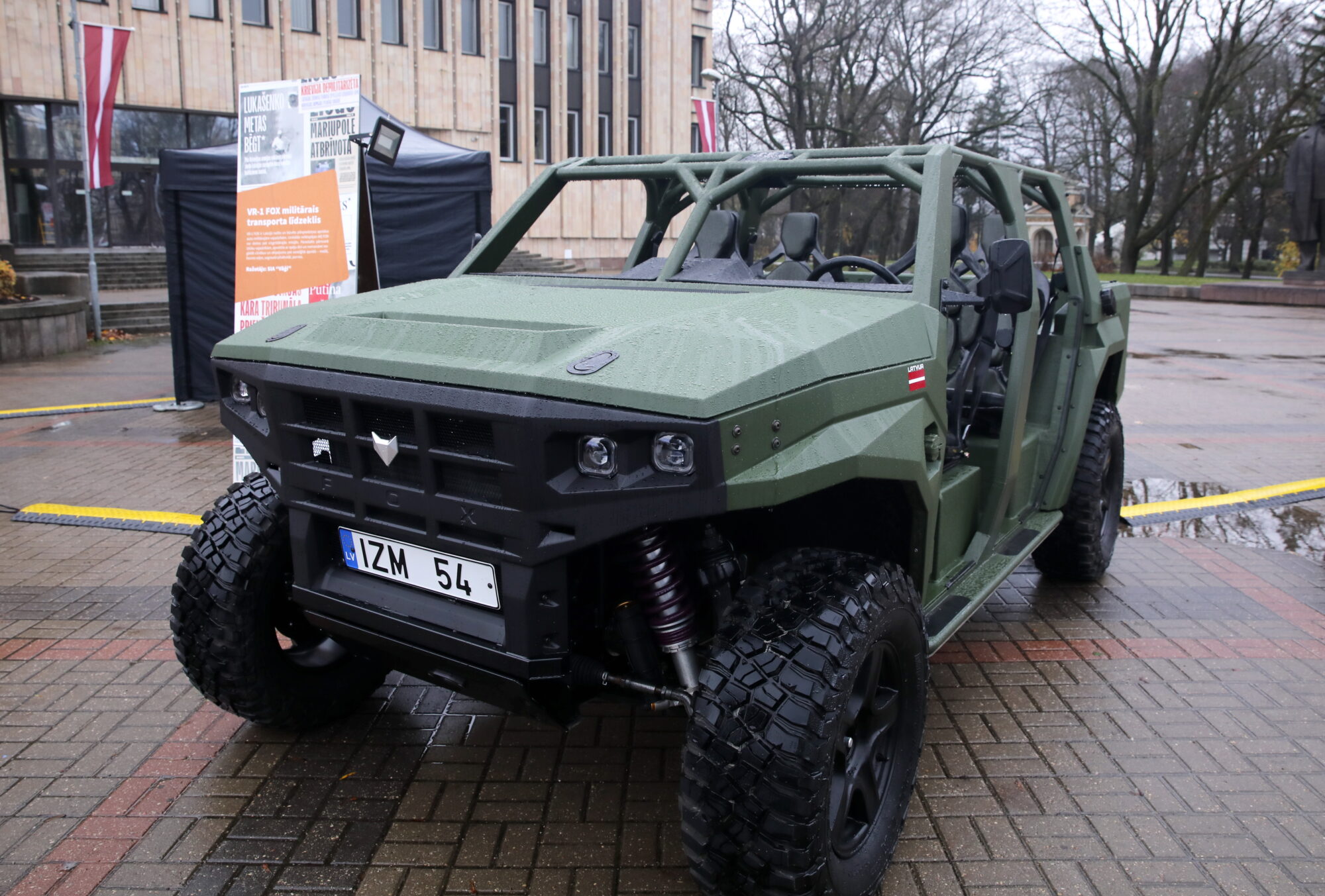 NBS iegādāsies vairāk nekā 30 Latvijā ražotos militāros apvidus transportlīdzekļus “VRF”