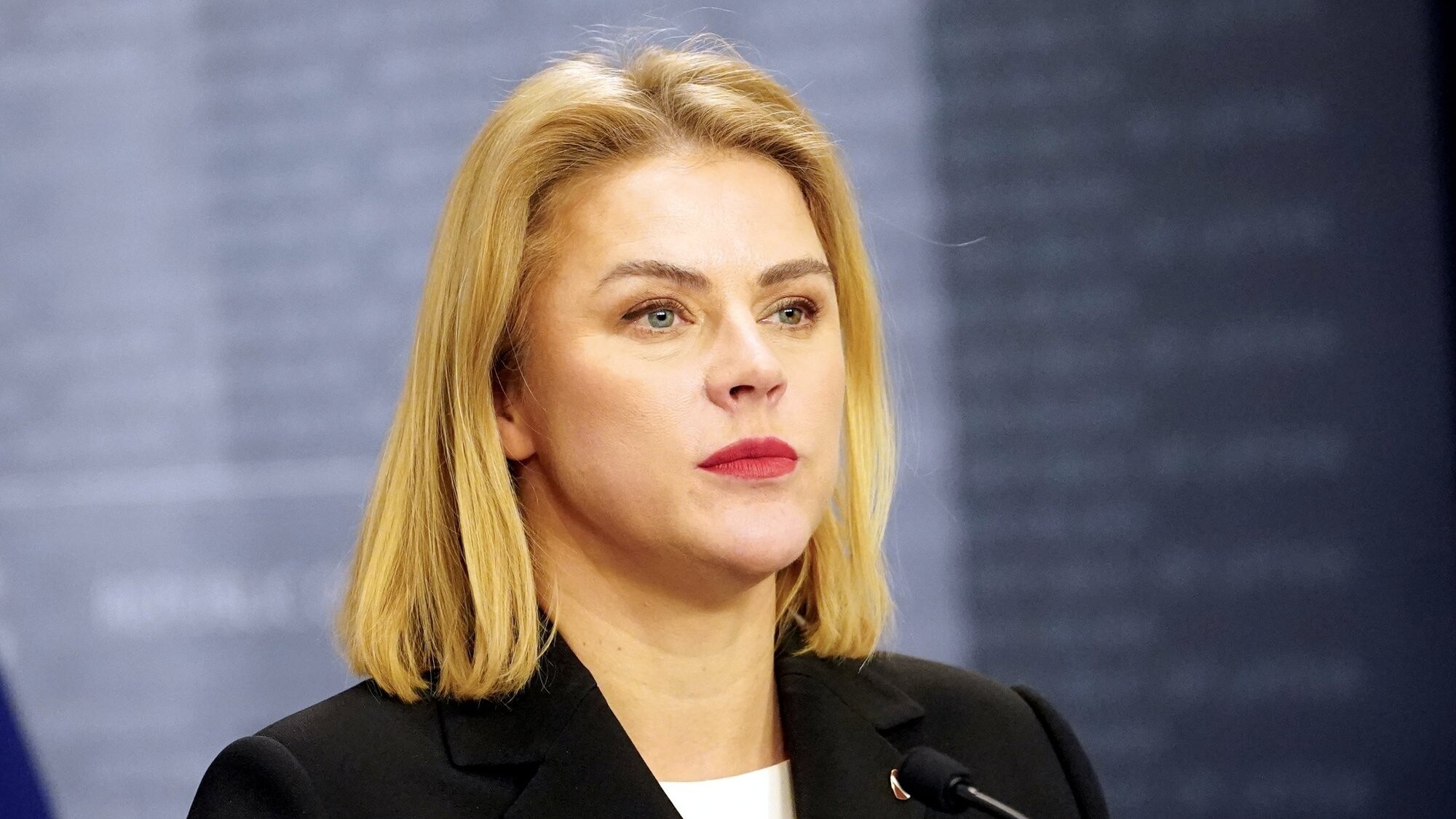 Latvijas premjere devusies vizītē uz Ukrainu