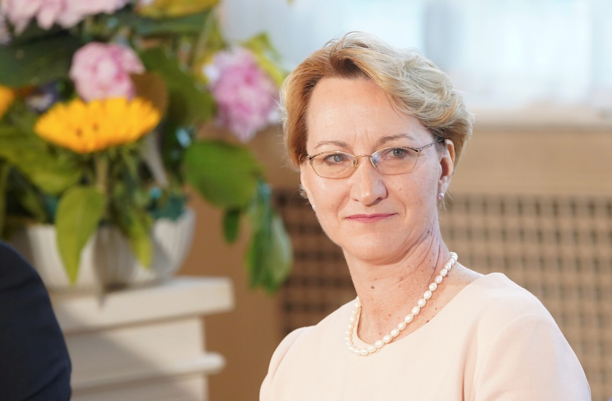 Ministre sola turpināt dialogu ar nozari par skolu vadības darba pienākumiem un samaksas nosacījumiem