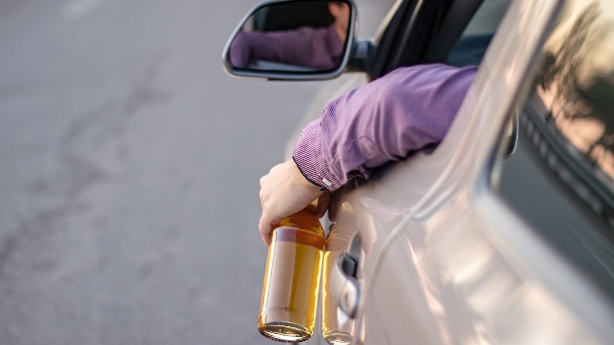 Aizvadītajā diennaktī par braukšanu stiprā alkohola reibumā aizturēti septiņi vadītāji