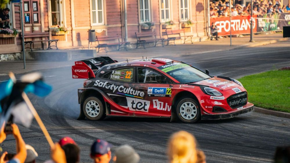 Video: Seska ekipāžai stabila devītā vieta pirms Igaunijas rallija pēdējās dienas