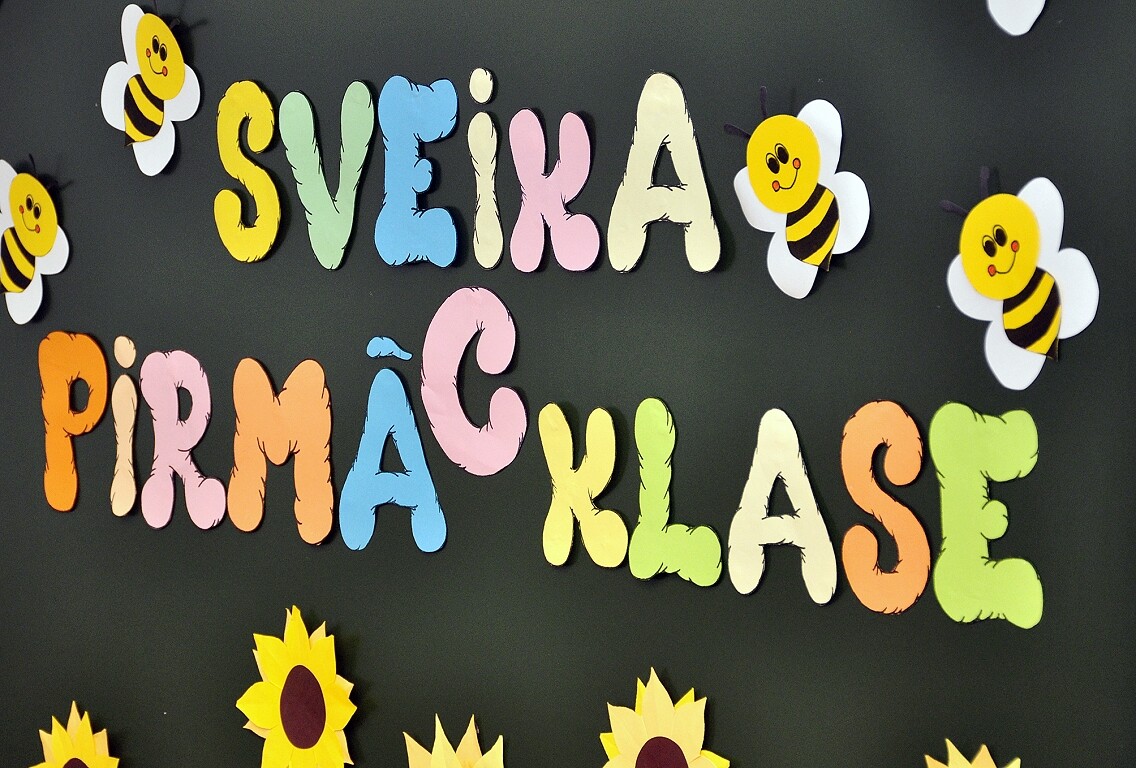 Latvijas izglītības sistēma kopumā ir gatava jaunajam mācību gadam, vērtē IZM