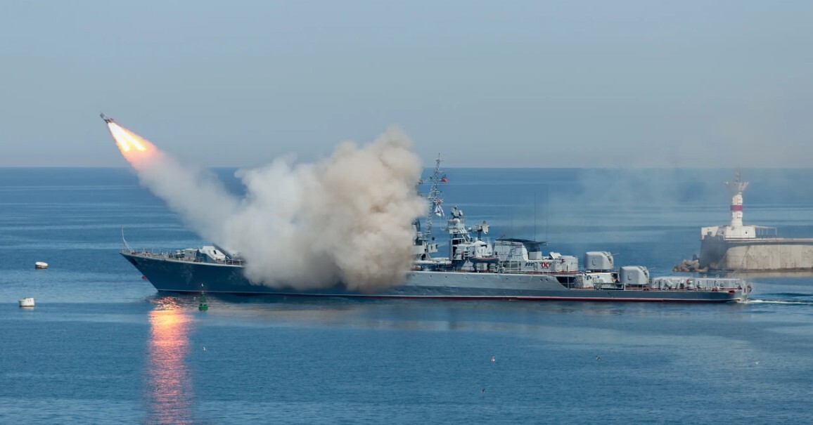 Ukrainas armija nodarījusi bojājumus krievu raķeškuģim