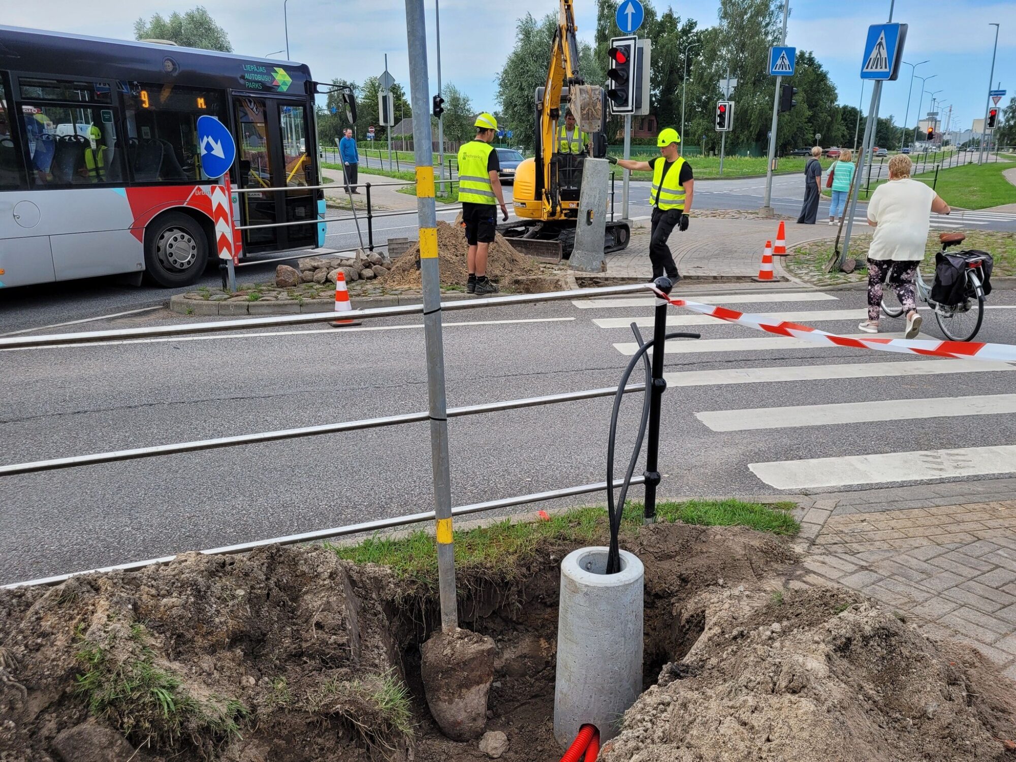 Liepājas apkaimēs top gaišākas gājēju pārejas
