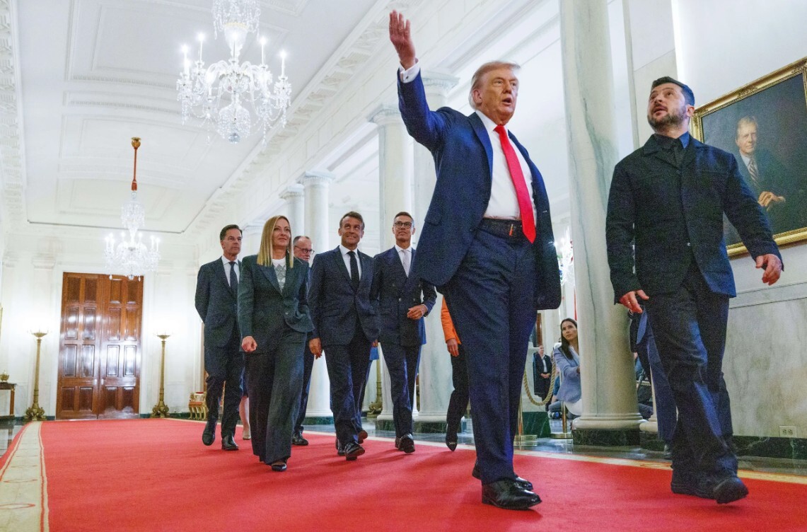 Tramps pārtrauc sarunas ar Eiropas līderiem, lai piezvanītu Putinam