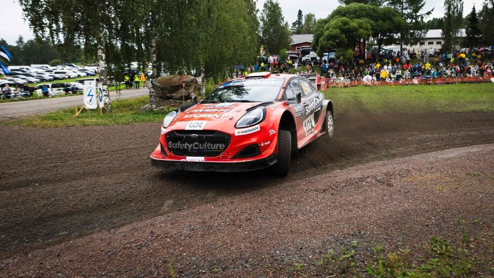Video: Seska ekipāža WRC Somijas rallijā pirms noslēdzošās dienas kopvērtējumā zaudē divas pozīcijas