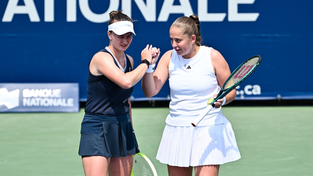 Ostapenko iekļūst Sinsinati “WTA 1000” turnīra dubultspēļu ceturtdaļfinālā