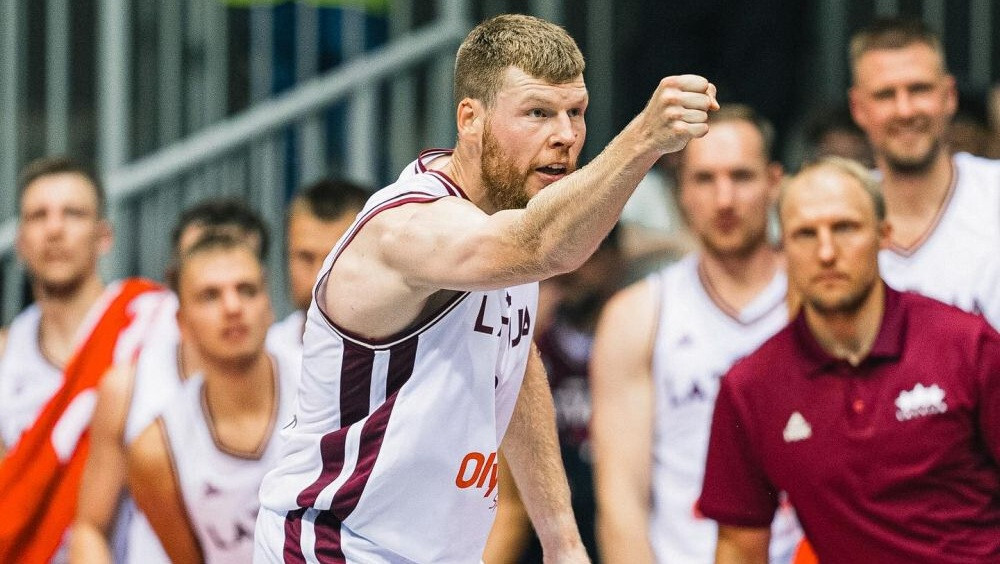 Latvijas basketbola izlase pirmajā pārbaudes spēlē mājās tiksies ar lietuviešiem