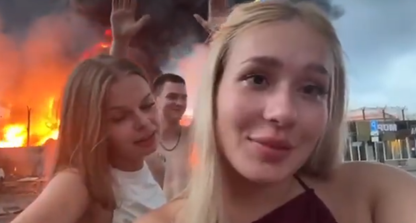Video: Krievijā jaunietei par video uz degošas naftas bāzes fona piespriež naudassodu