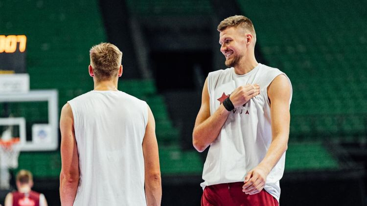 Mediju balsojumā par Eiropas čempionāta favorīti tiek uzskatīta Serbija