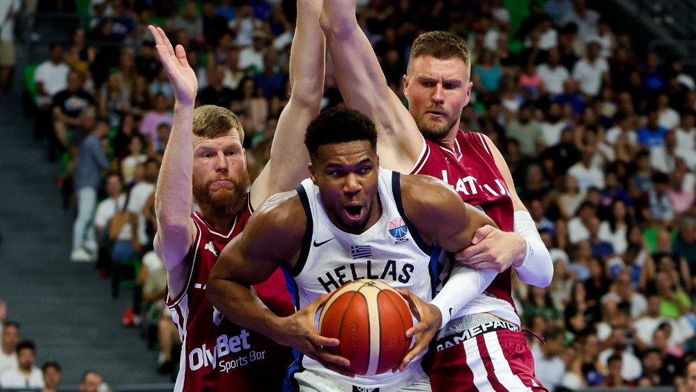Latvijas basketbola valstsvienība pārbaudes spēlē Atēnās zaudē Grieķijas izlasei
