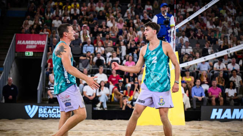 Pļaviņš/Fokerots zaudē “Elite 16” turnīra pusfinālā un cīnīsies par bronzu